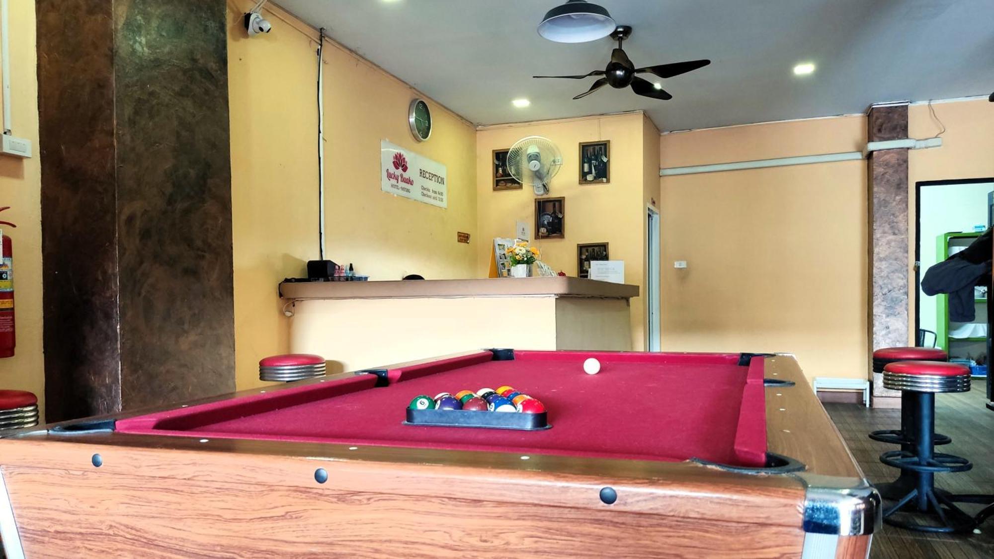 Lucky Buako Hotel Patong 외부 사진