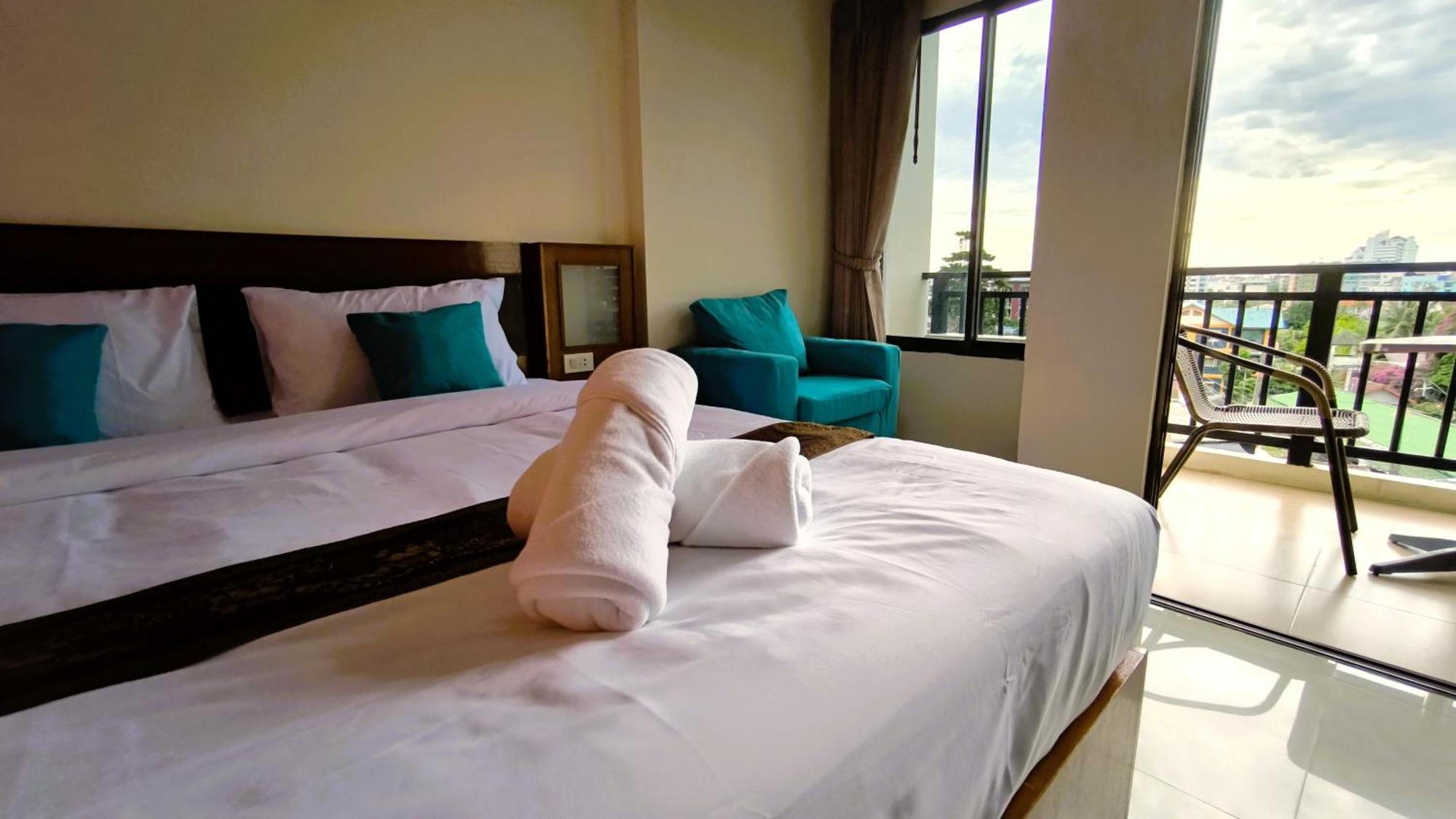 Lucky Buako Hotel Patong 외부 사진