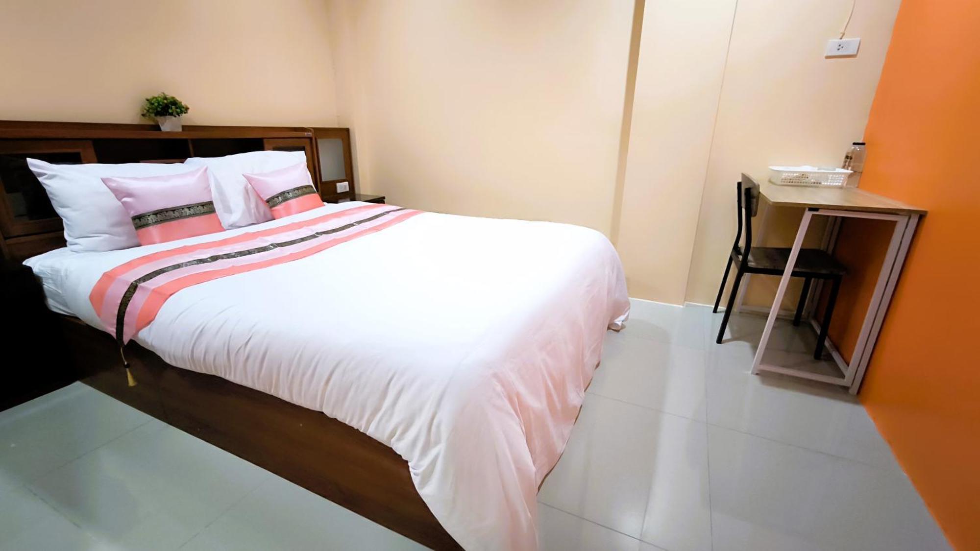 Lucky Buako Hotel Patong 외부 사진